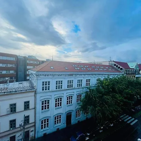 Lovely 2bdr In Center, Wifi & Self-check In Apartment *