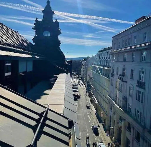 Appartement Lovely 2bdr In Center, Wifi & Self-check In