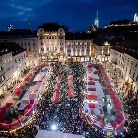 アパート Lovely 2bdr In Center, Wifi & Self-check In